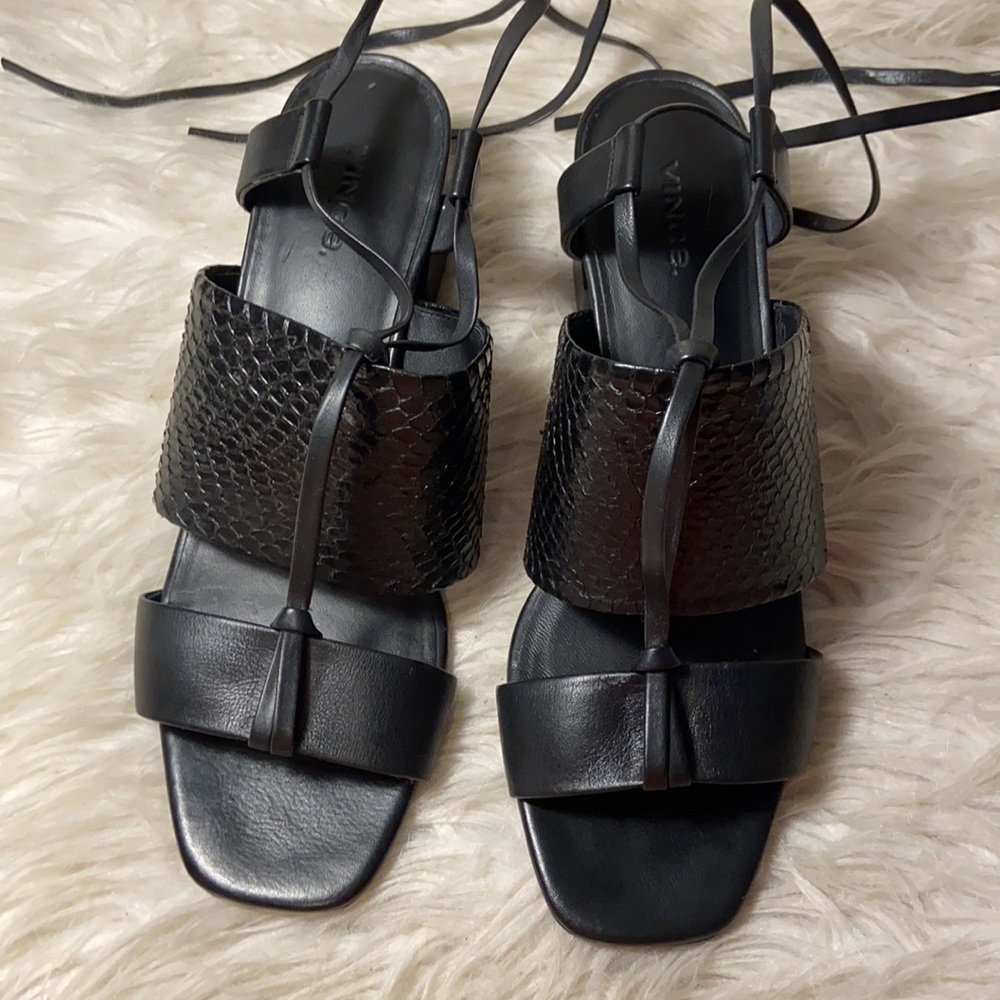 Vince Dunaway Strappy Block Sandal Black Leather - Picture 12 of 16